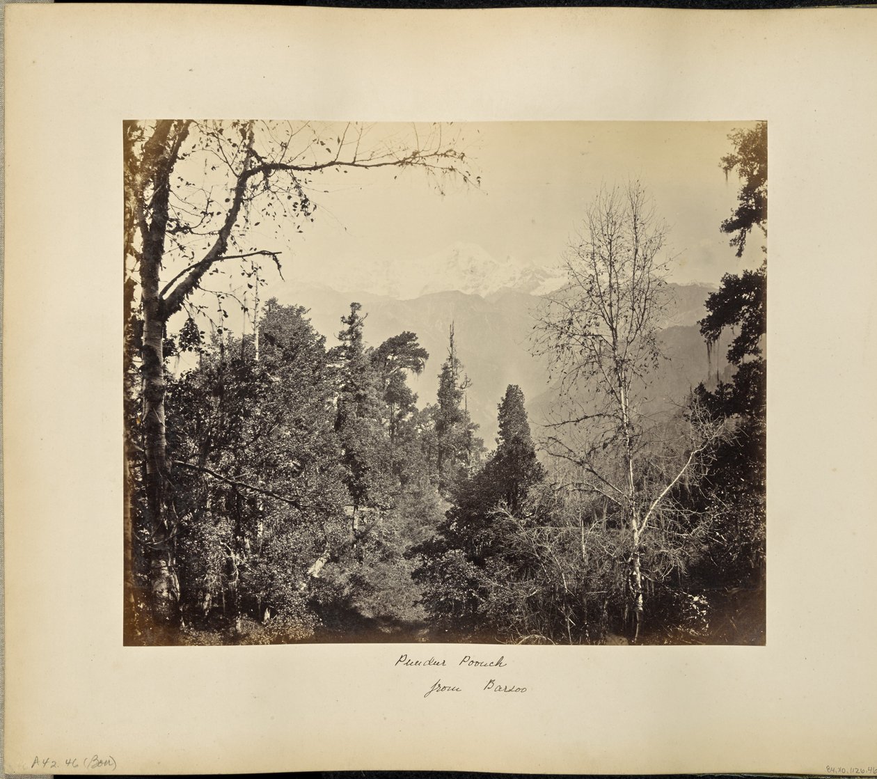 Bunderpoonch (der Jumnootri-Gipfel), 20.758 Fuß, von den Höhen über Barsoo von Samuel Bourne