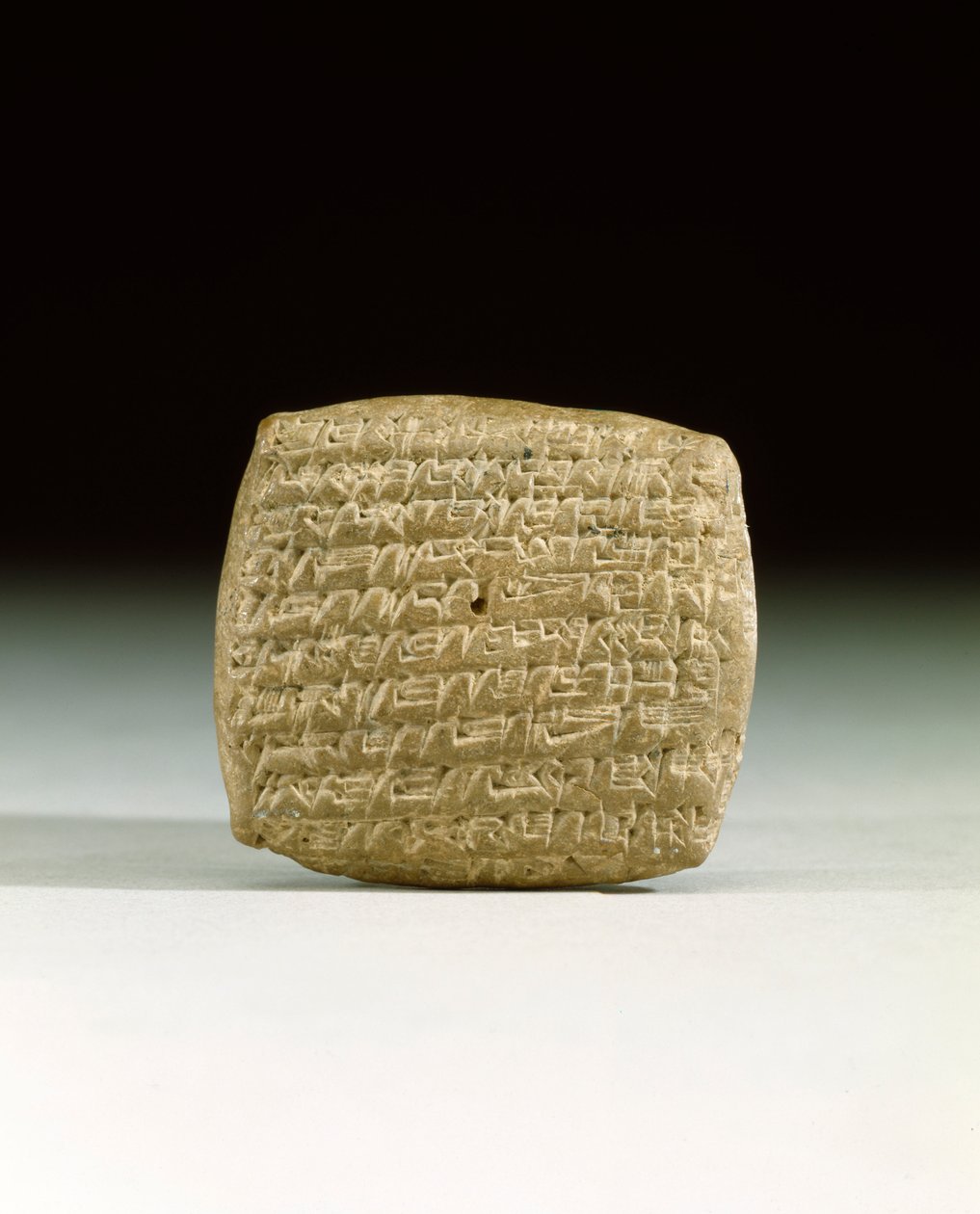Eine alte assyrische Keilschrifttafel, aus der Händlerkolonie in Kanesh in Kappadokien, Forderung nach überfälligen Zahlungen, ca. 1900-1800 v. Chr. von School Assyrian