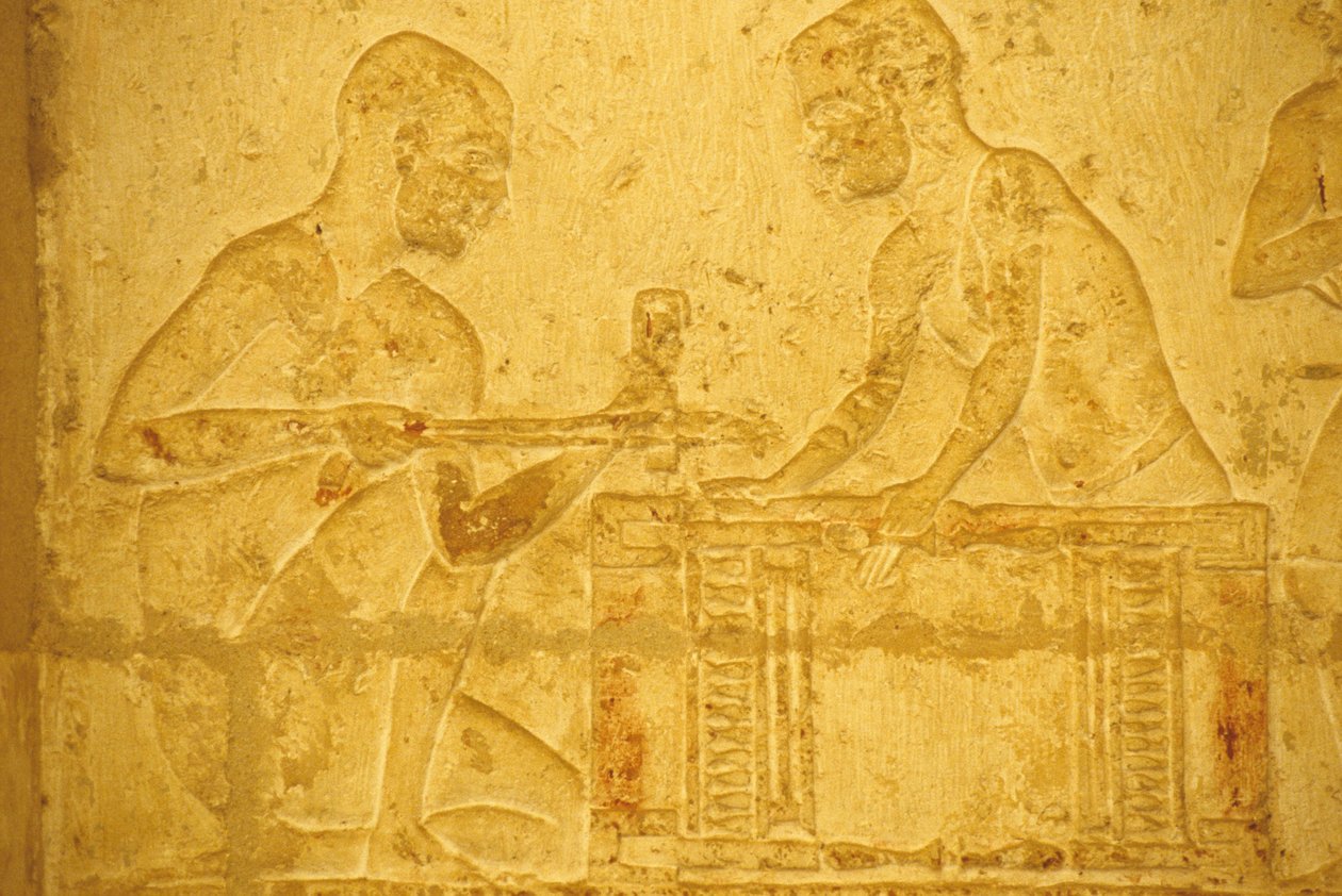 Altes Ägypten, Wandmalerei/Schnitzerei, Grab von Petosiris, Tuna el-Gebel, 300 v. Chr., Zimmerleute bei der Arbeit von School Egyptian