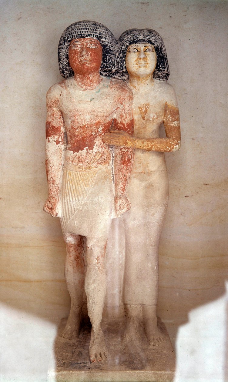 Statue von Raherka, dem Chef der Schreiber, und seiner Frau Meresankh. Bemalte Kalksteinstatue. 5. Dynastie, Altes Reich (ca. 2700-2200 v. Chr.). Dim. 0,52x0,21 m. Louvre Museum von School Egyptian