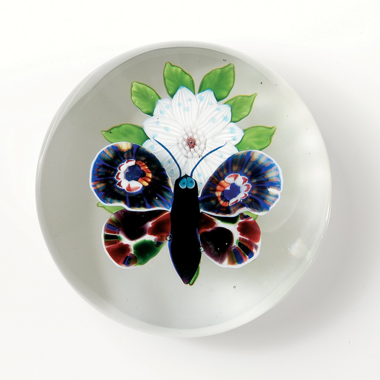 Baccarat Schmetterling und Blumen Gewicht, das Insekt mit tiefviolettem Körper, hellblaugrauen Augen und Antennen von School French