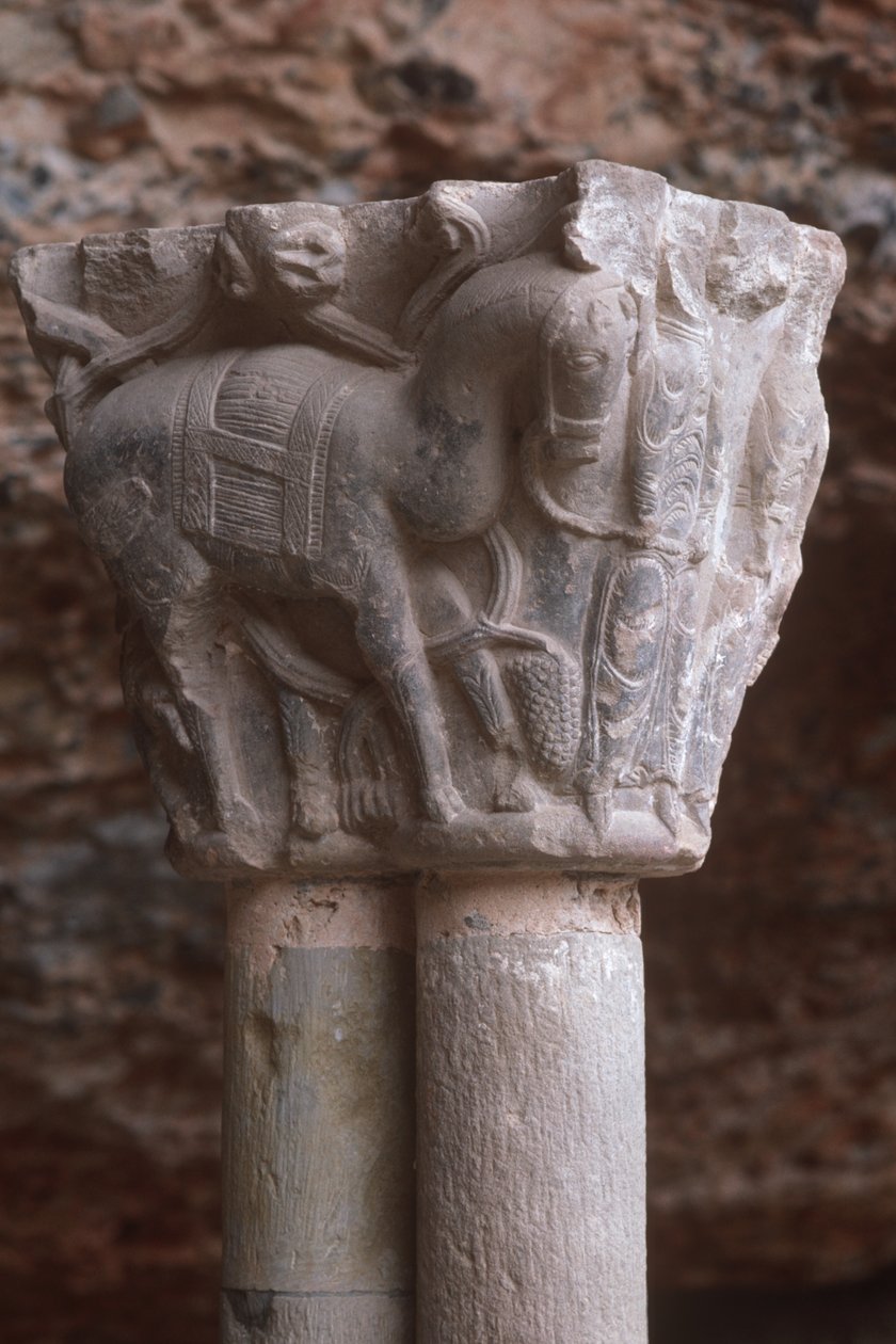 Ein Arkadenkapitell mit Skulptur eines Pferdes von Spanish School