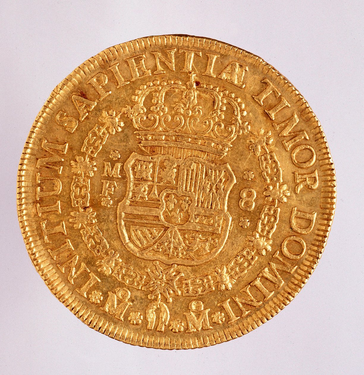 Goldmünze (8 Ecu) aus Spanien: Herrschaft von Philipp V. (1700-1746). 1739 Durchmesser 3,6 cm Neapel, Archäologisches Museum von Spanish School