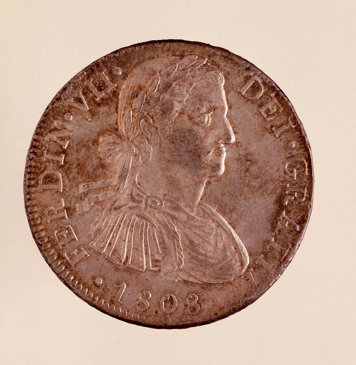 Silbermünze (8 Reales) aus Spanien: Herrschaft von Ferdinand VII. (1808-1833). 1808 Durchmesser 3,9 cm Neapel, Archäologisches Museum von Spanish School