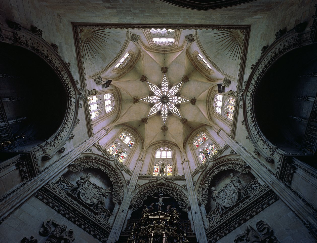 Die Decke der Capilla del Condestable, spätes 15. Jahrhundert von Spanish School