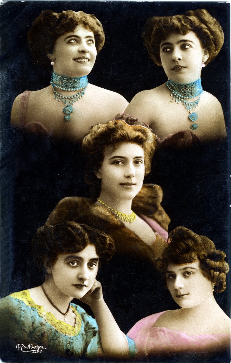 Postkarte Anfang des 20. Jahrhunderts: Mosaik von Gesichtern von 5 jungen Frauen (Foto) von Studio Reutlinger