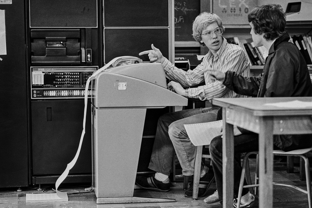 Bildungsprogramme finanziert durch das Office of Technology Assessment, eine Bundesbehörde, zur Unterstützung von... von Ted Spiegel