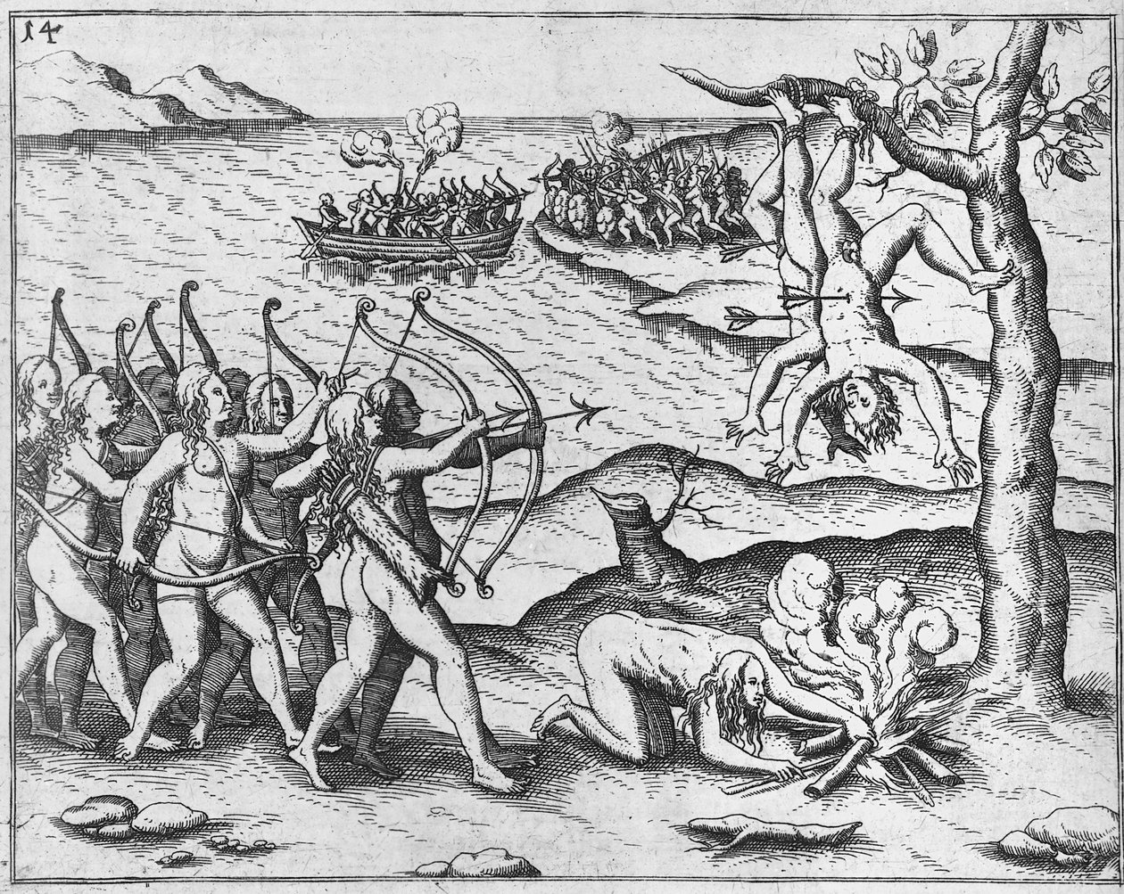 Amazonenfrauen greifen Männer an, die in Bäumen aufgehängt sind (Holzschnitt) von Theodor de Bry