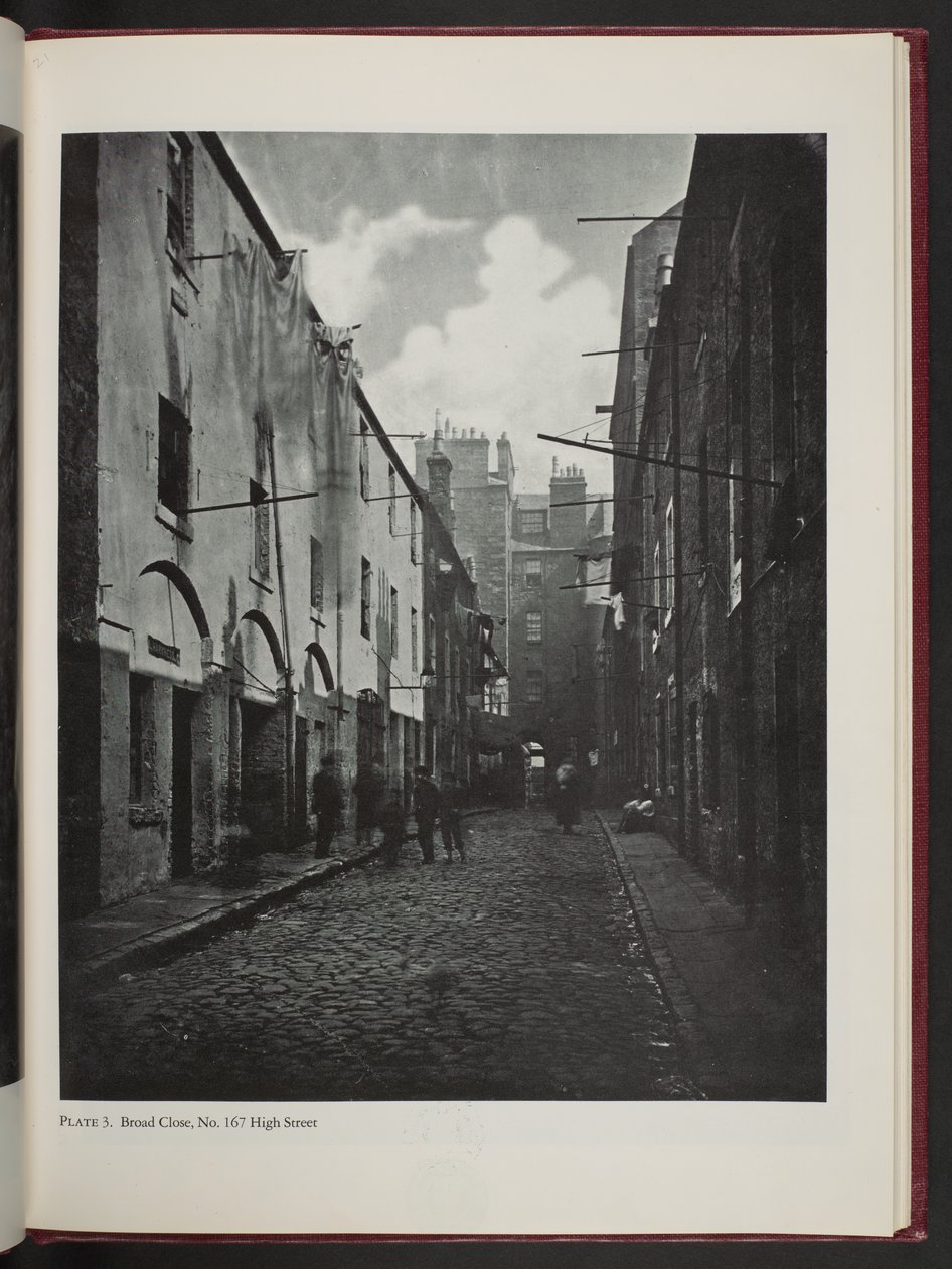 Broad Close, Nr. 167 High Street, aus Old Closes and Streets of Glasgow von Thomas Annan