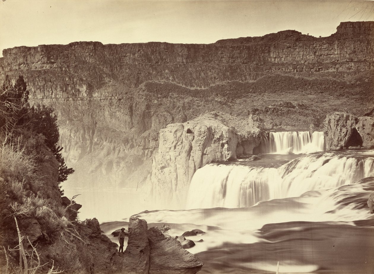 Shoshone Falls, Snake River, Idaho. Mittagsansicht. Angrenzende Wände etwa 1.000 Fuß hoch. von Timothy H. O
