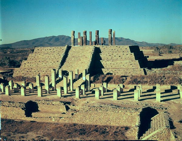 Ansicht der Pyramide B von Toltec