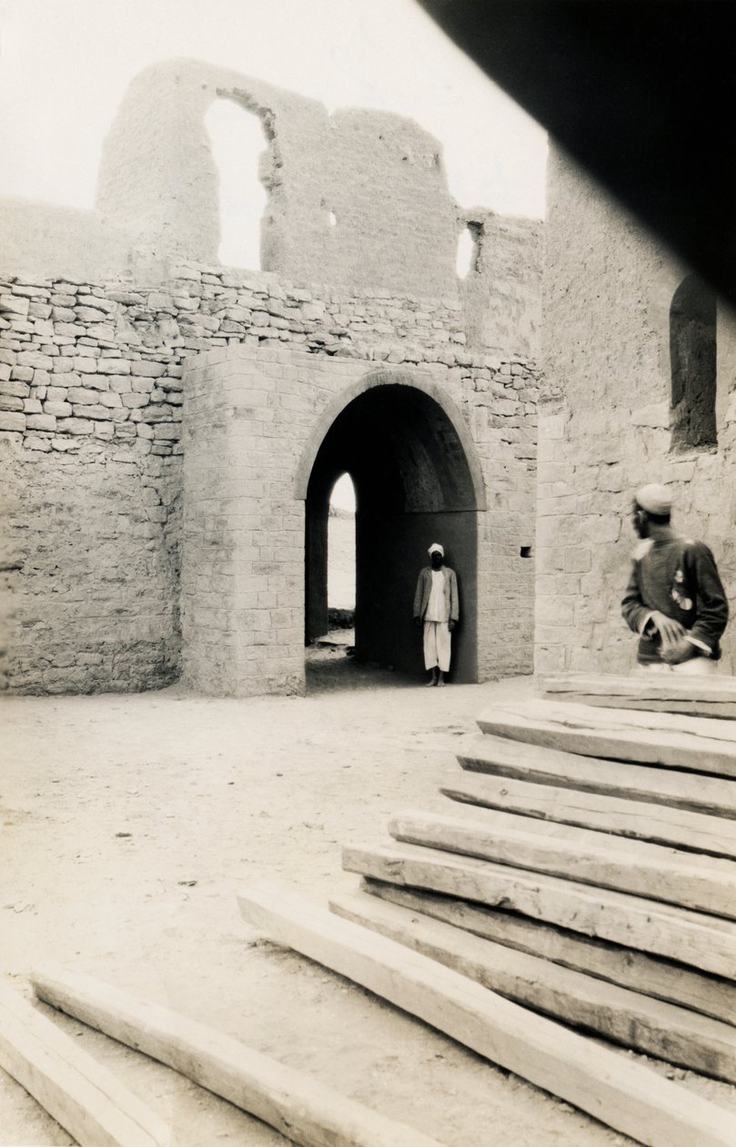 Innenraum des östlichen Tores und Turms, Kloster St. Simeon, Assuan, Ägypten, Fotografie von Ugo Monneret de Villard von Ugo Monneret de Villard