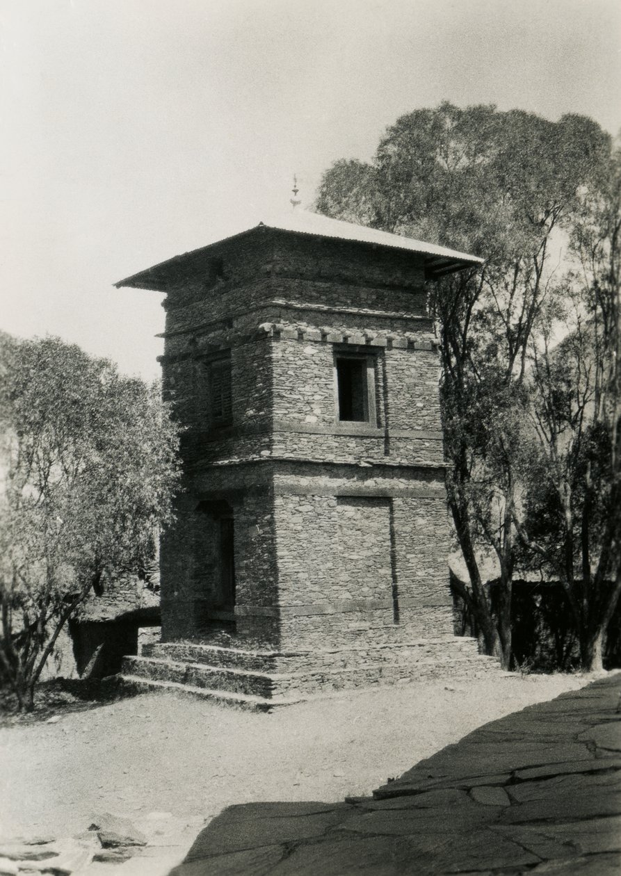 Zweistöckiges quadratisches Gebäude, Axum, Äthiopien, Fotografie von Ugo Monneret de Villard von Ugo Monneret de Villard
