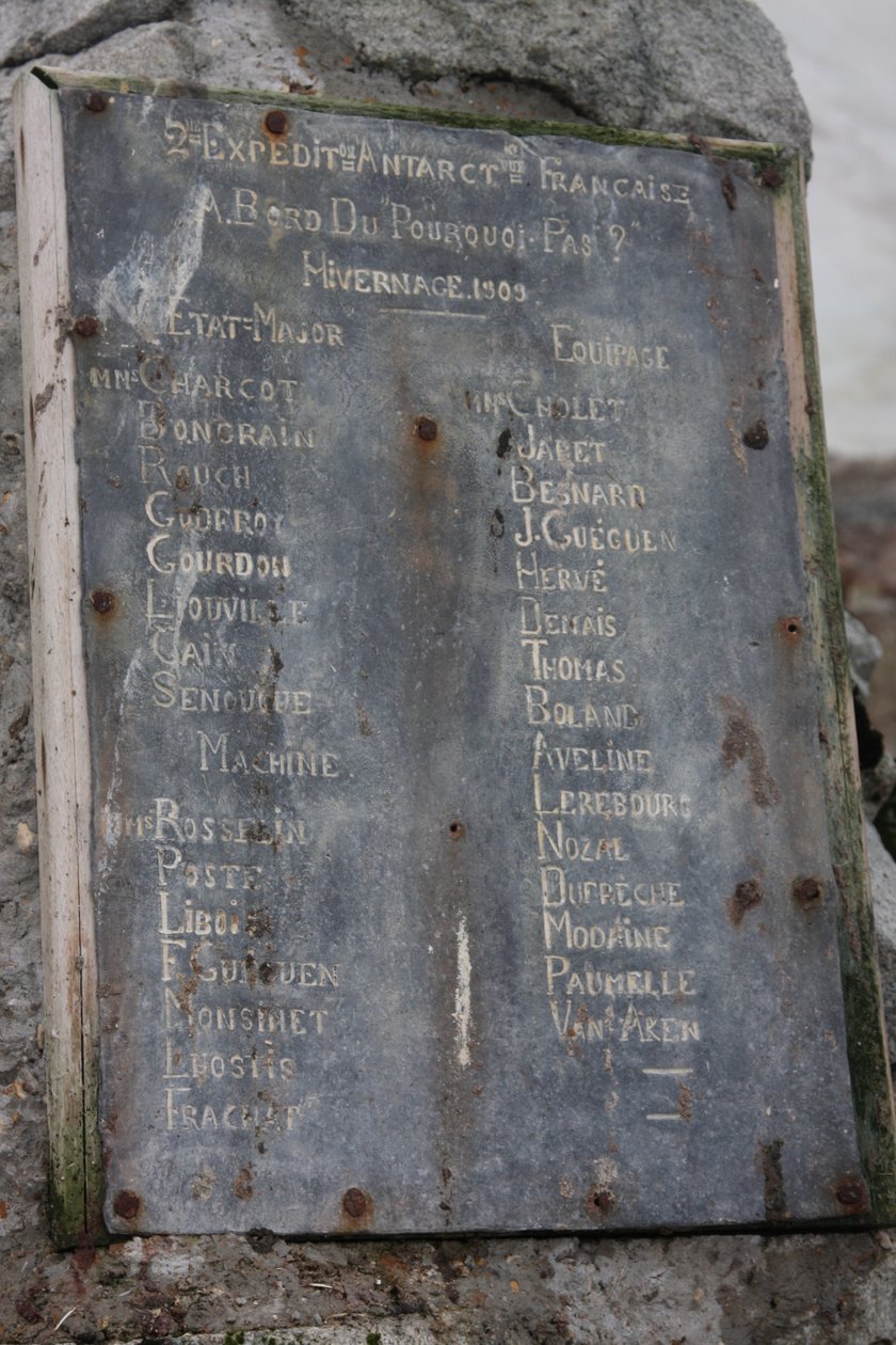 Plakette auf dem Gipfel der Petermann-Insel, Antarktis von Unbekannt Unbekannt