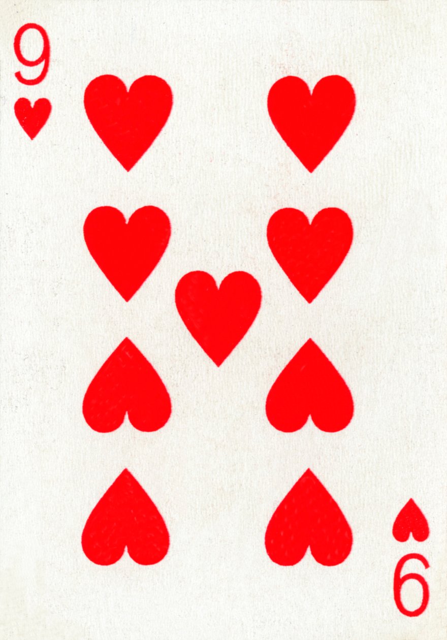 9 der Herzen aus einem Kartenspiel von Goodall & Son Ltd., ca. 1940 von Unbekannt