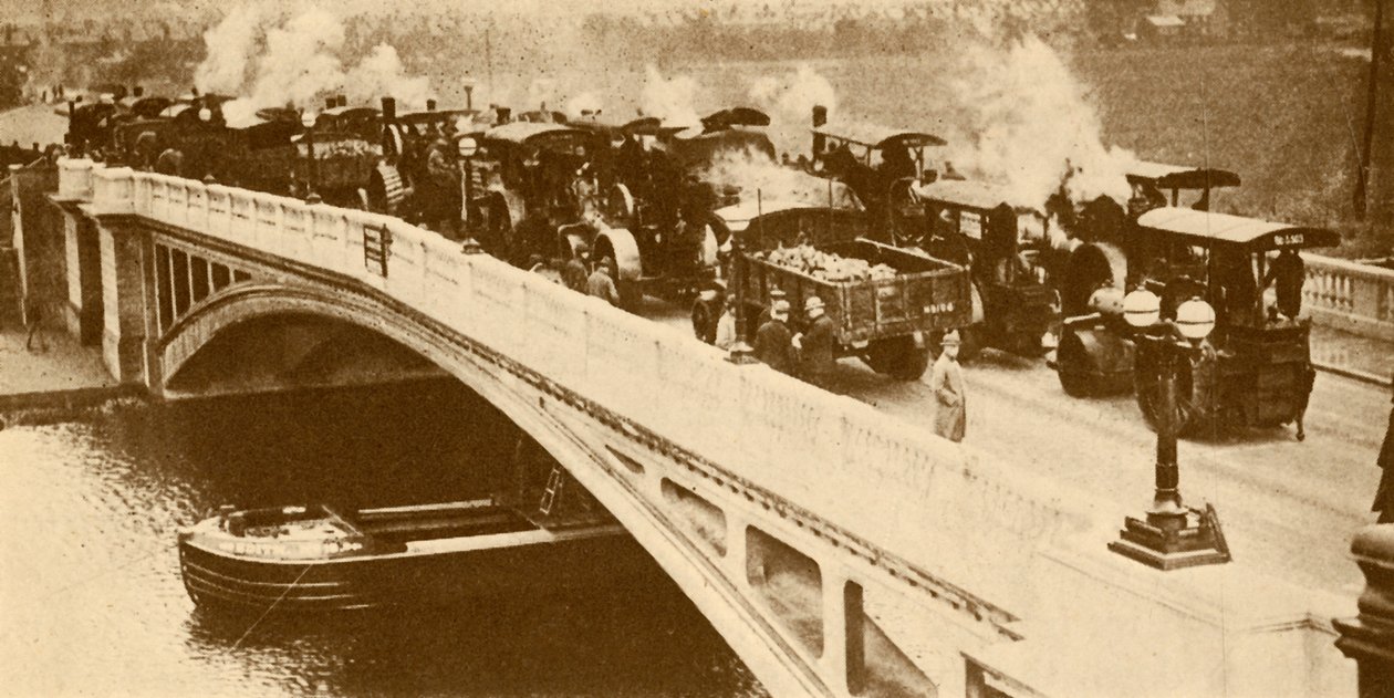 Eine Betonbrücke über die Themse bei Caversham, um 1930 von Unbekannt