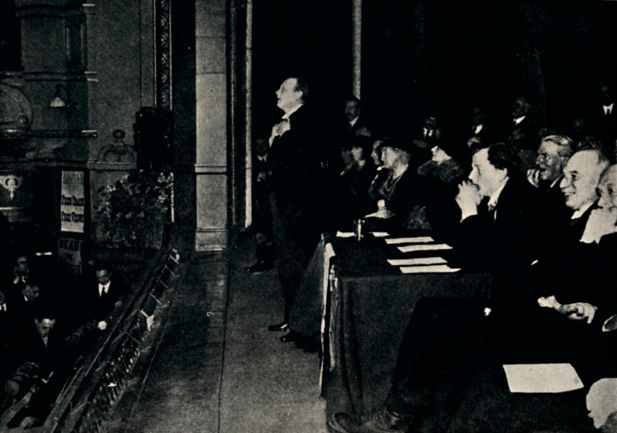 Ansprache bei einer öffentlichen Versammlung im Finsbury Park, 1924, 1945 von Unbekannt