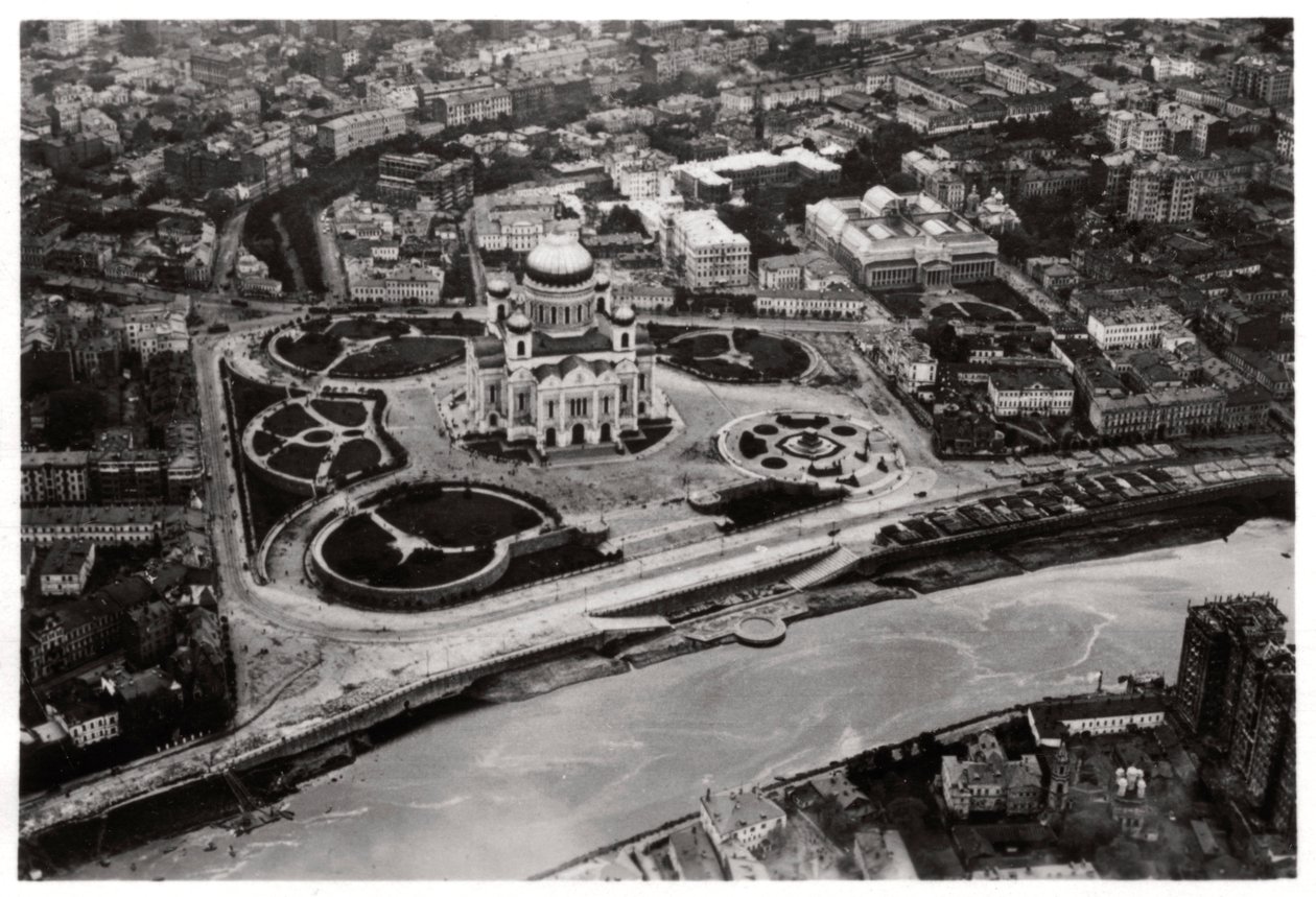Luftaufnahme der Kathedrale Christi des Erlösers, Moskau, UdSSR, aus einem Zeppelin, 1930-1933 von Unbekannt