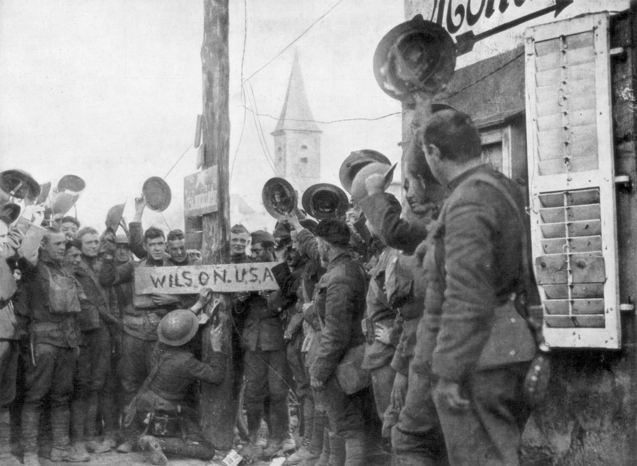Amerikanische Soldaten im Dorf Nonsard, nordöstlich von Saint-Mihiel, 1926 von Unbekannt
