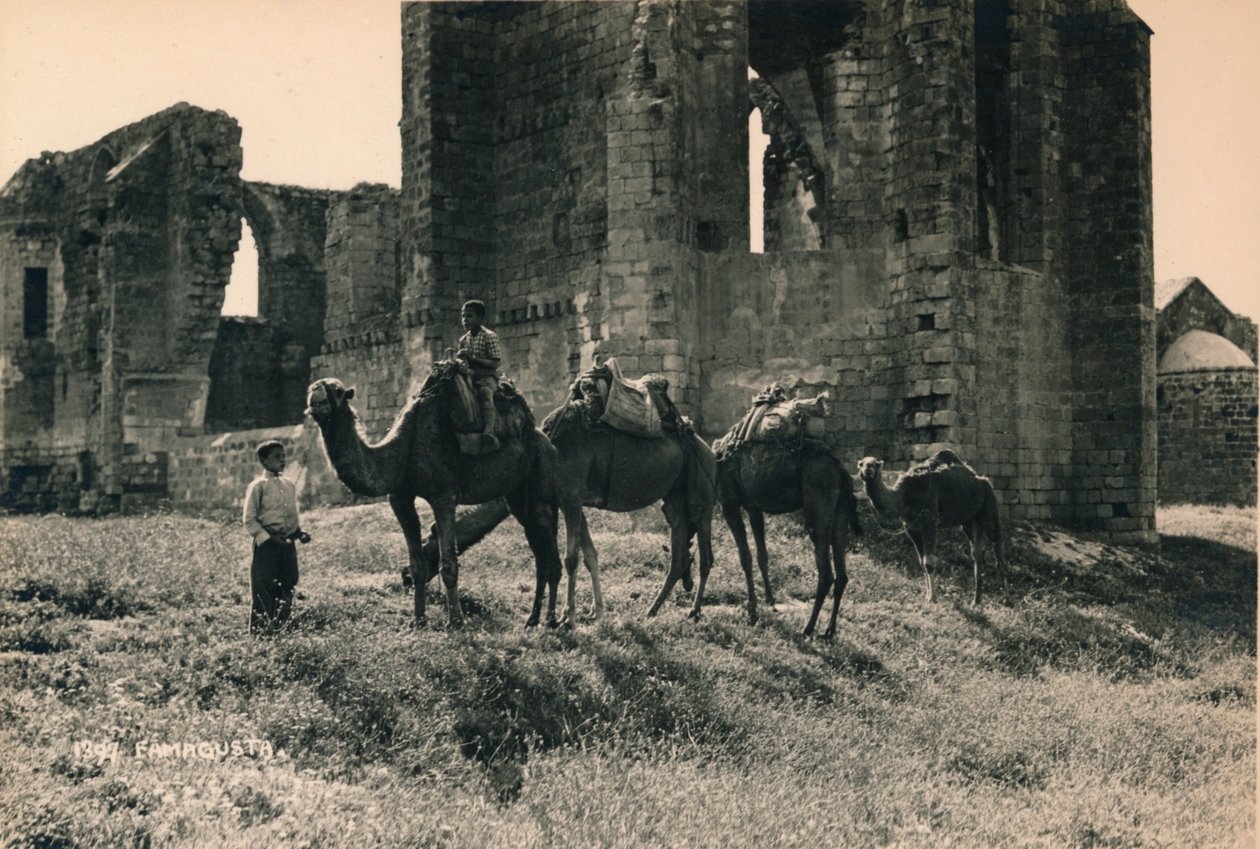 Karmeliter- und armenische Kirchen am Martinengo-Bastion, Famagusta, Nordzypern von Unbekannt