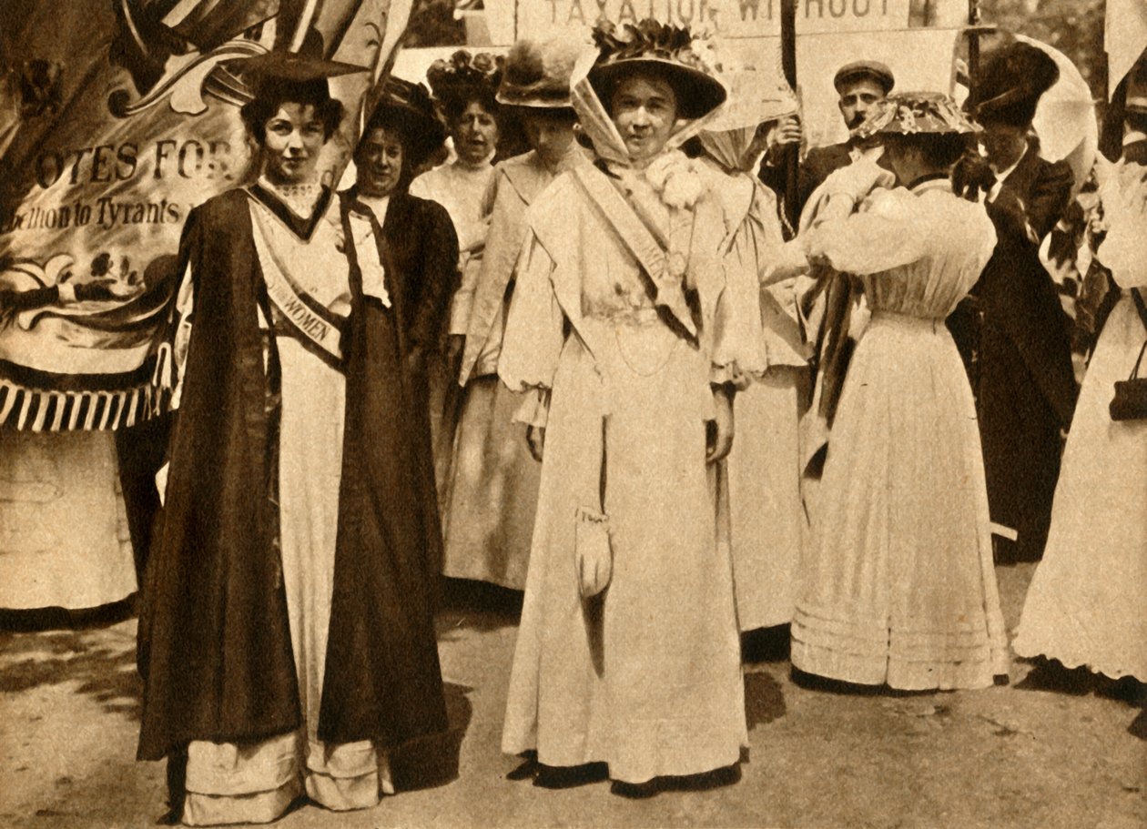 Christabel Pankhurst und Emmeline Pethick-Lawrence, Hyde Park, London, 21. Juni 1908, 1933 von Unbekannt