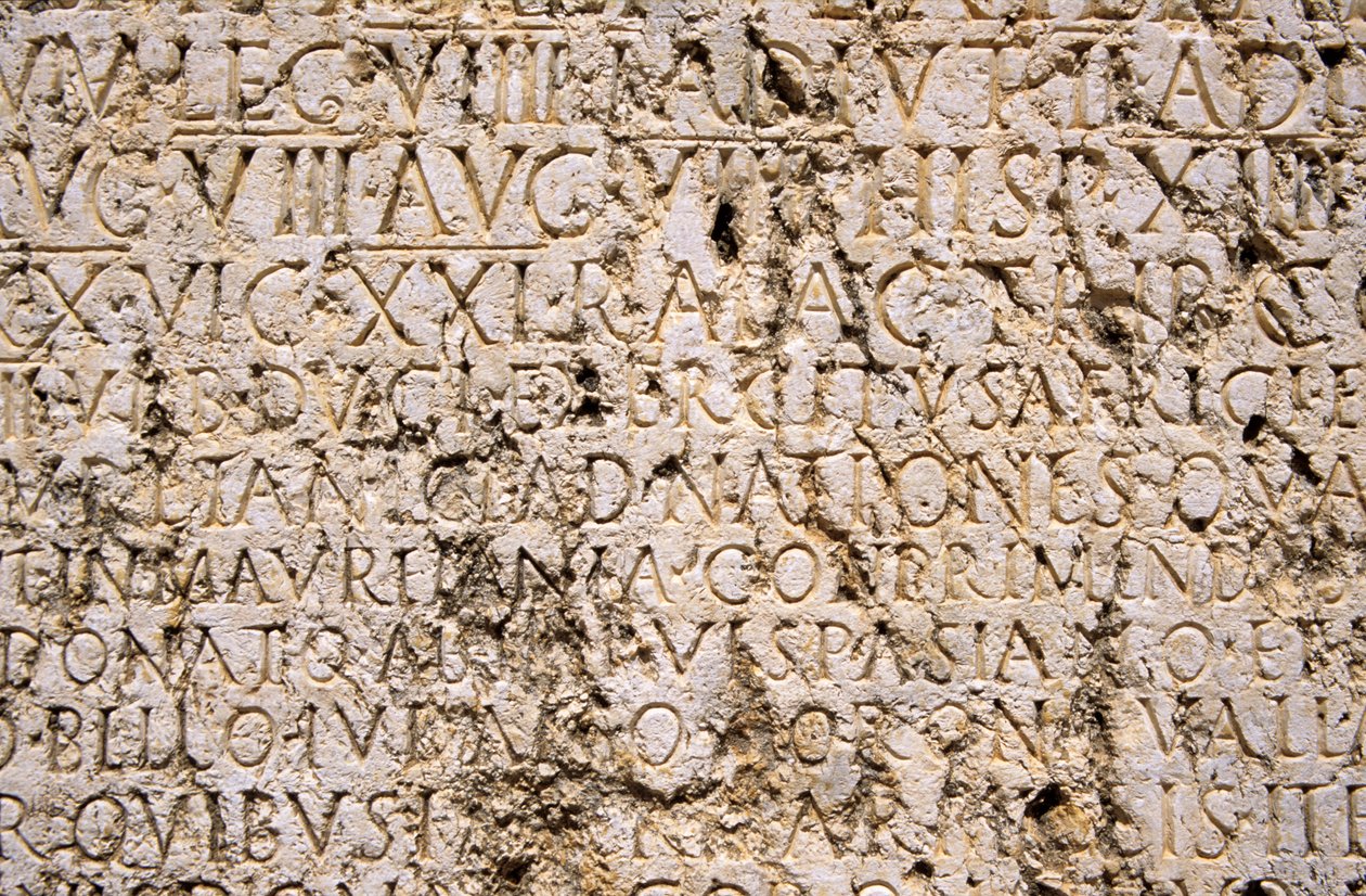 Detail einer Inschrift im römischen Tempelkomplex (Foto) von Unbekannt