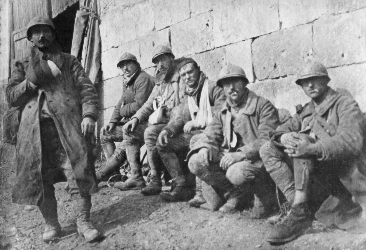 Evakuierte französische Verwundete nach der Schlacht bei Plessis-de-Roye, Picardie, Frankreich, 30. März 1918 von Unbekannt