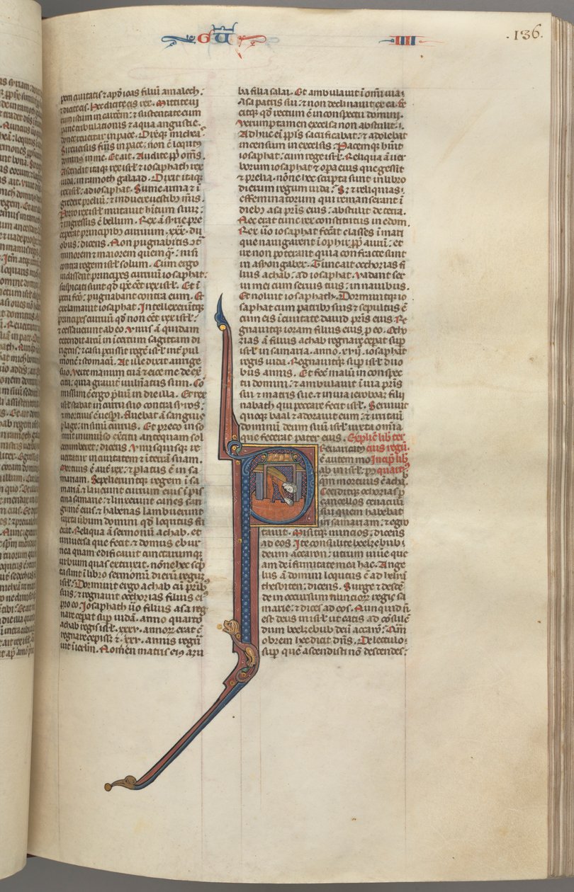 Fol. 136r, Könige IV, historisierte Initiale P, Ahasja fällt von einem Turm, um 1275-1300 von Unbekannt