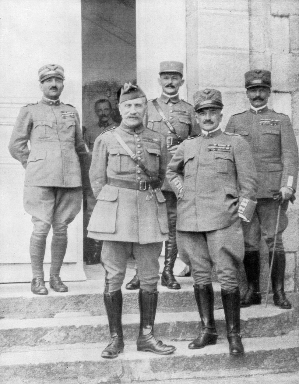 General Diaz und General Foch treffen sich im italienischen Hauptquartier, Italien, 2. Mai 1918 von Unbekannt