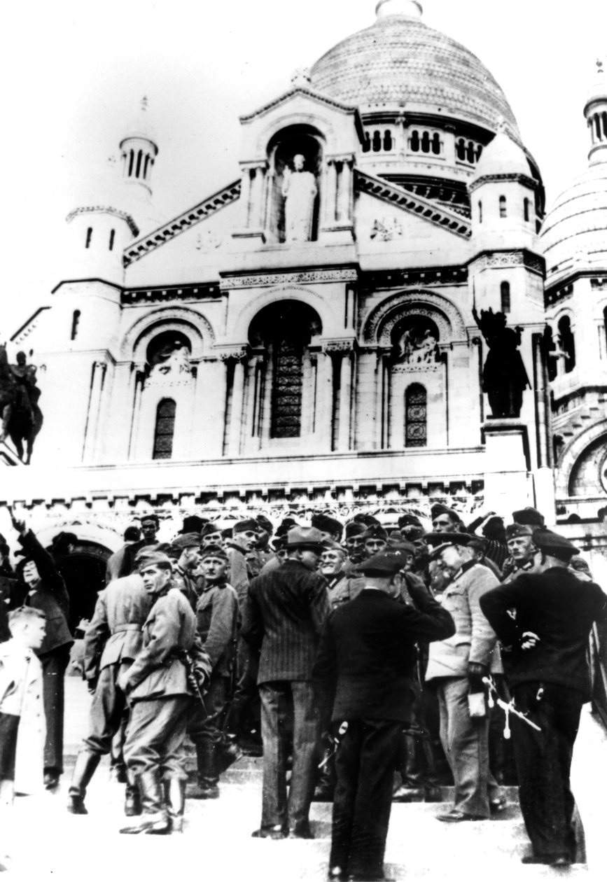 Deutsche Soldaten vor dem Sacré-Cœur, Montmartre, Paris, 10. Oktober 1940 von Unbekannt