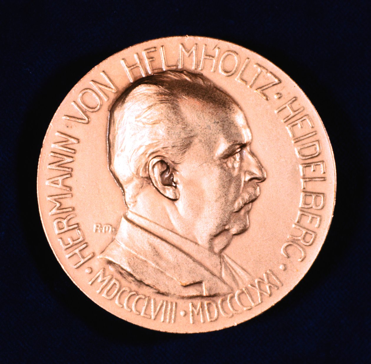 Hermann Ludwig Ferdinand von Helmholtz, deutscher Physiker und Physiologe, 1907 von Unbekannt