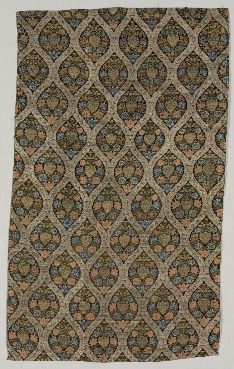Lampas-Fragment mit Blüten im ogivalen Gitter, 1600er Jahre von Unbekannt