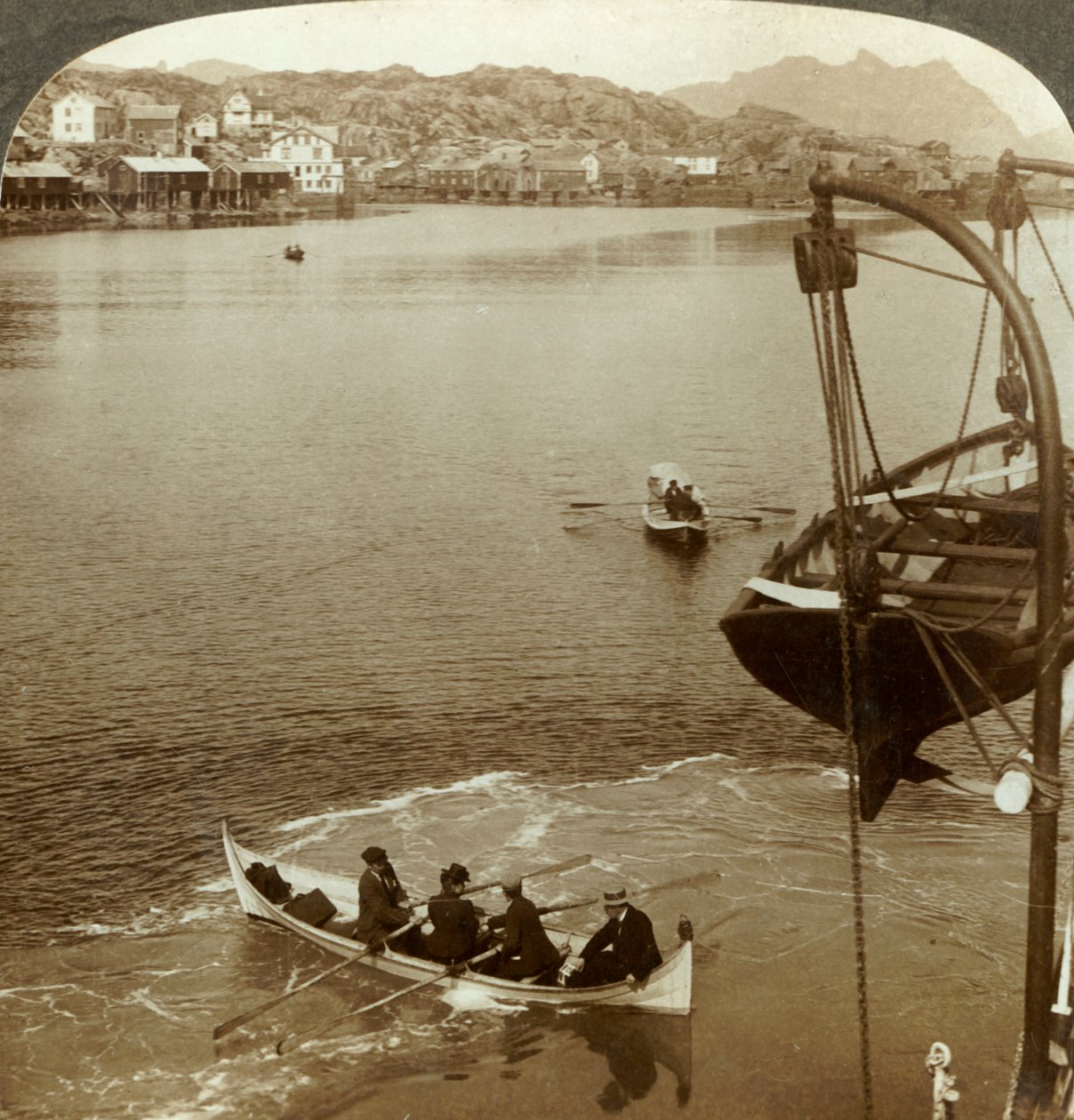 Landung von einem Dampfer im arktischen Land, Svolvaer, Lofoten-Inseln, N. Norwegen, um 1905 von Unbekannt