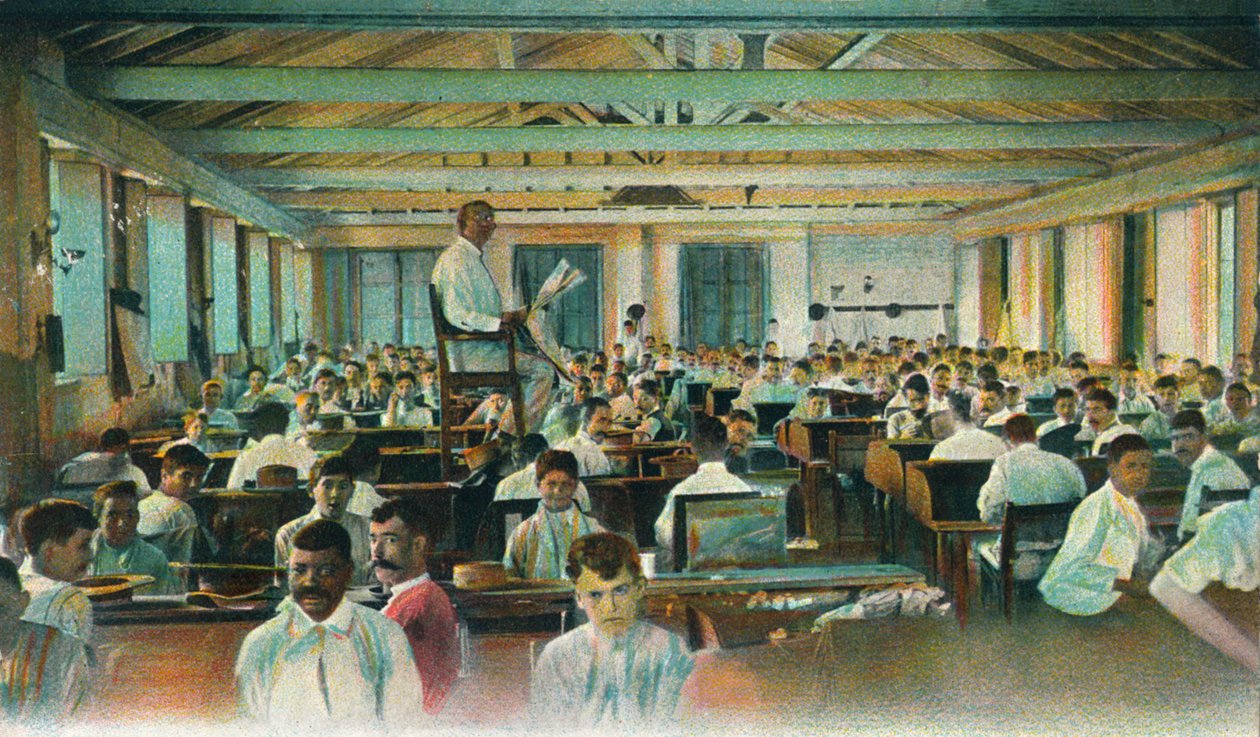 Vorleser liest Zigarrenrollern vor, Zigarrenfabrik, Havanna, Kuba, 1910er Jahre von Unbekannt