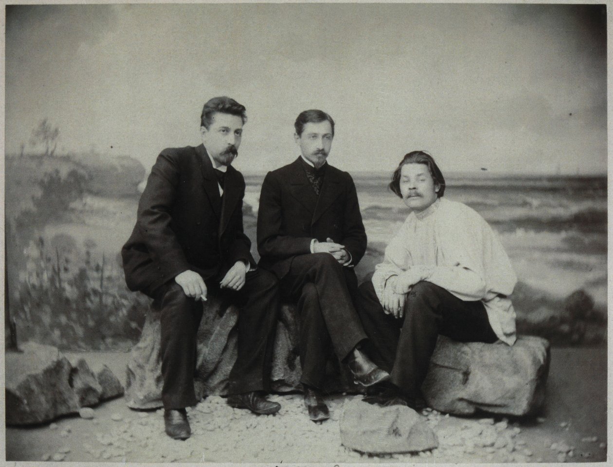 Maxim Gorki, Iwan Bunin und Nikolai Teleschow, 1900 von Unbekannt