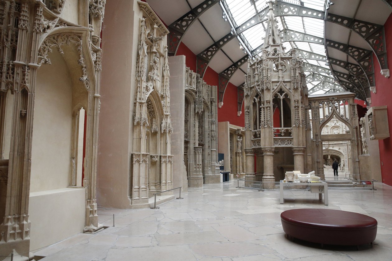 Nationalmuseum der französischen Denkmäler. Ausstellungsraum, Paris, Frankreich von Unbekannt