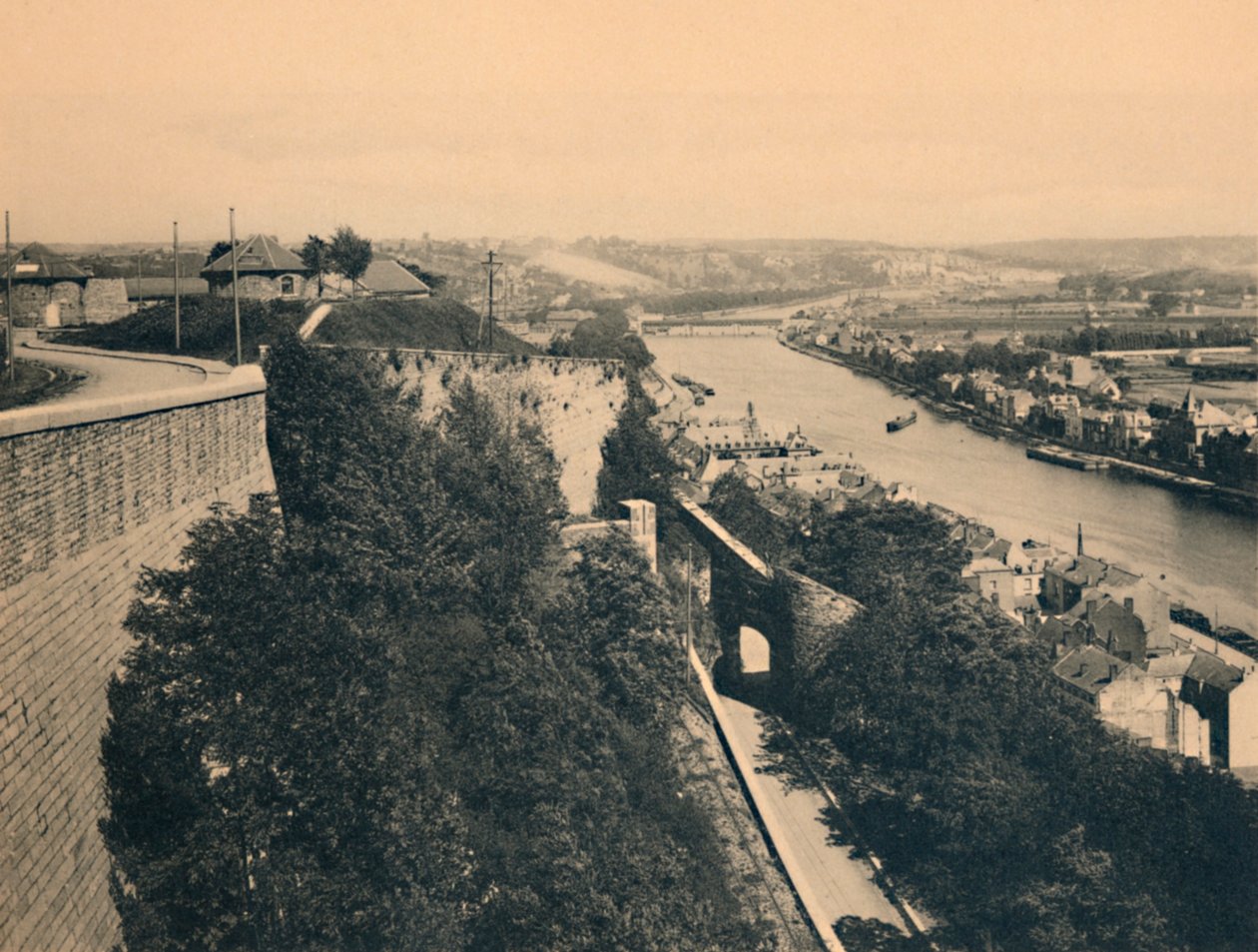 Panorama der Maas von der Route Merveilleuse, ca. 1900 von Unbekannt