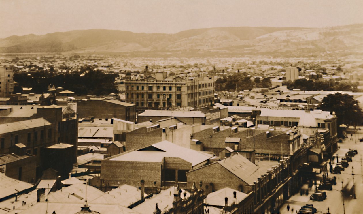 Panorama von Adelaide und den Hügeln, Südaustralien, spätes 19. - frühes 20. Jahrhundert von Unbekannt
