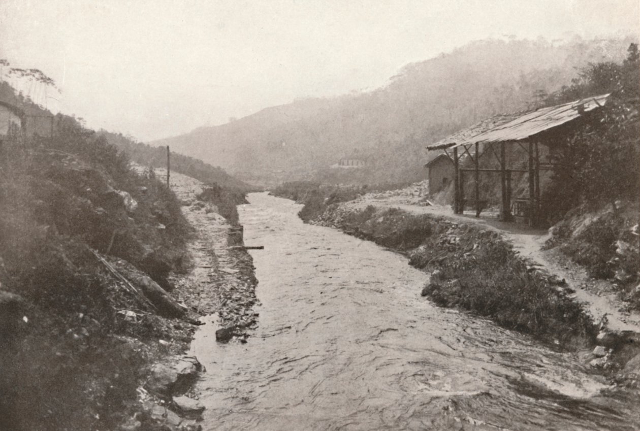 Pirahy Diversion: Blick flussabwärts vom Ausgang des Tunnels von Unbekannt