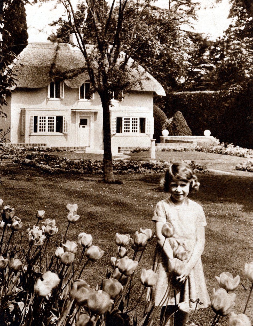 Prinzessin Elizabeth, zukünftige Königin Elizabeth II. von Großbritannien, Windsor, 1930er von Unbekannt
