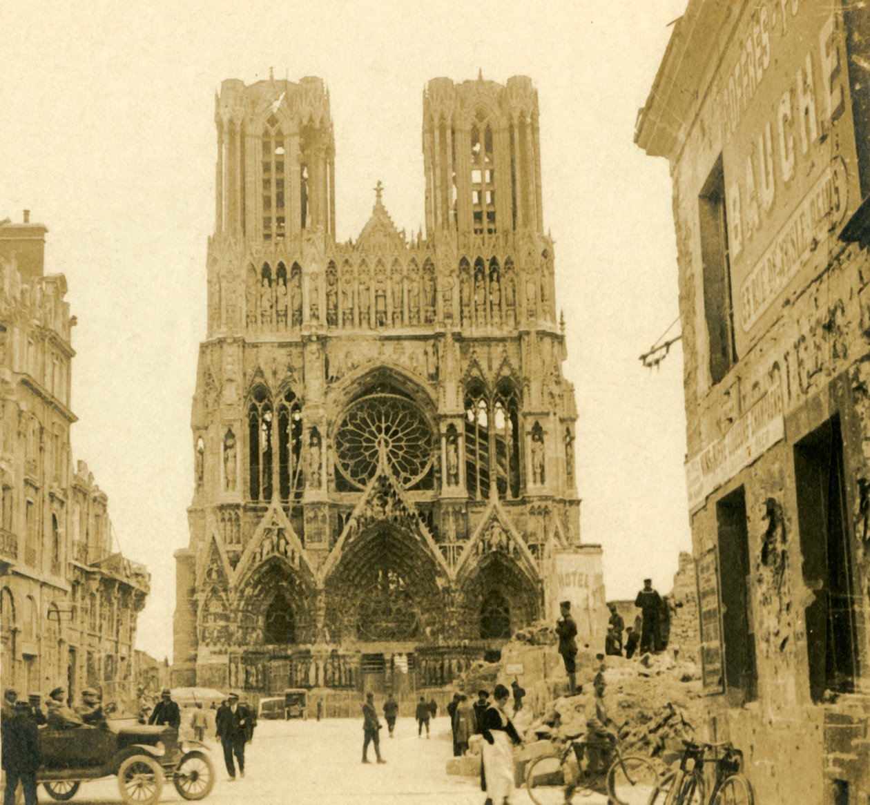 Kathedrale von Reims, Reims, Nordfrankreich, um 1914-1918 von Unbekannt