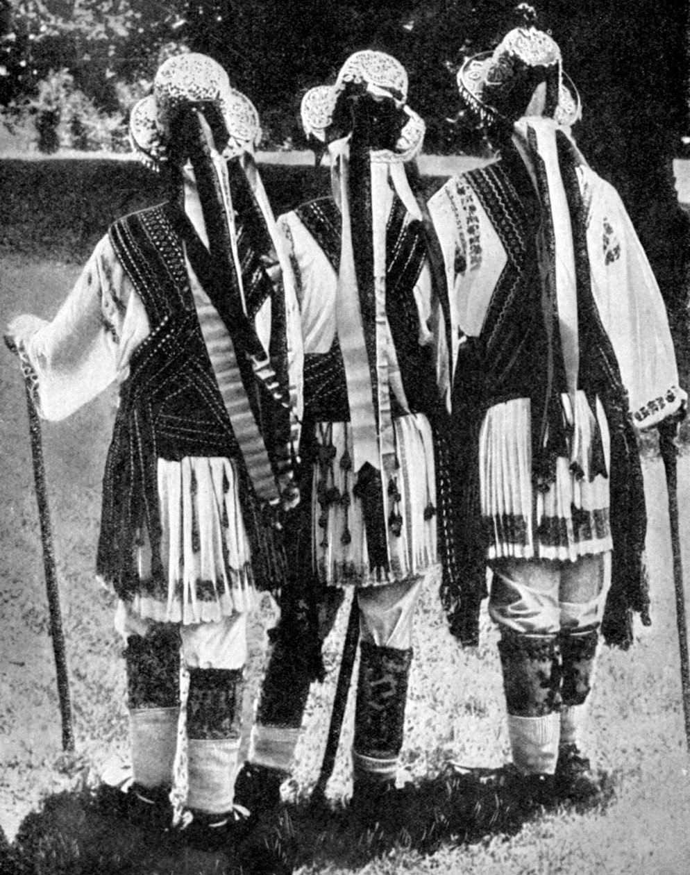Rumänische Tänzer, 1936 von Unbekannt