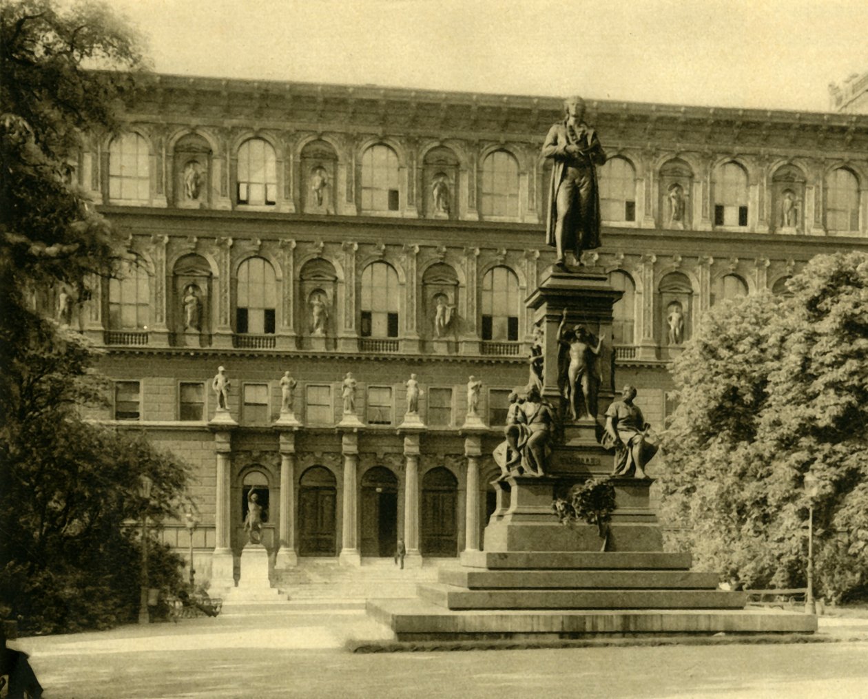 Die Akademie der bildenden Künste und Schiller-Denkmal, Wien, Österreich, ca. 1935 von Unbekannt