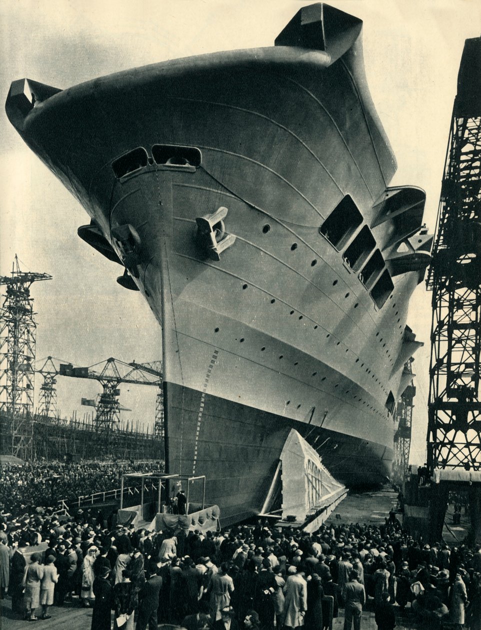 Die Arche wird in Merseyside zu Wasser gelassen, 13. April 1937, 1942 von Unbekannt