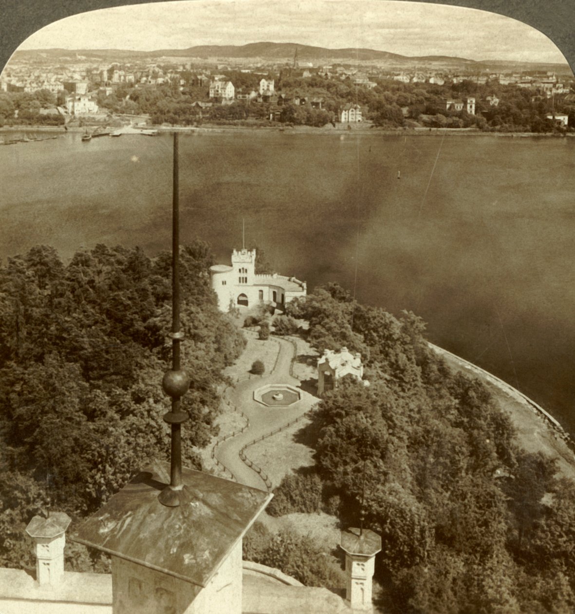 Die Oscarshal Königlichen Gärten und Christiania, vom Schloss, Norwegen, um 1905 von Unbekannt
