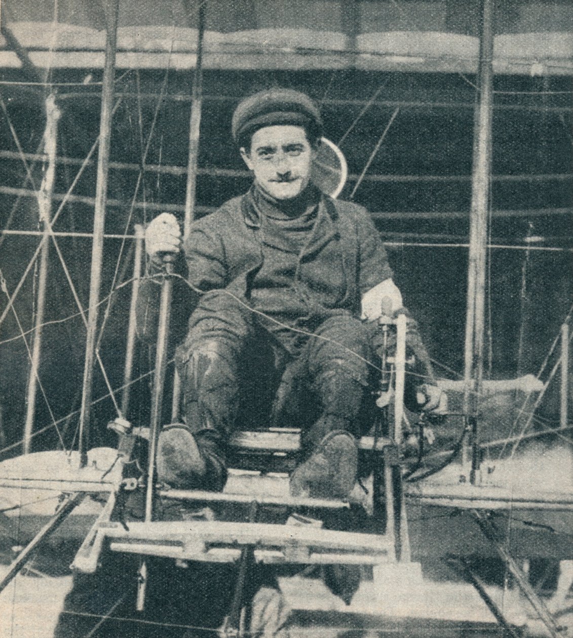 Der Gewinner des £10.000 Preises für den Flug von London nach Manchester, 1910 um 1937 von Unbekannt