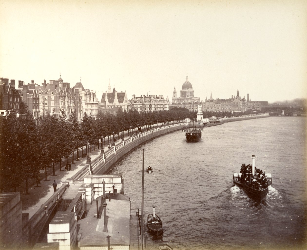 Victoria Embankment, mit Temple Gardens und St. Pauls Kathedrale, London, 1887 von Unbekannt