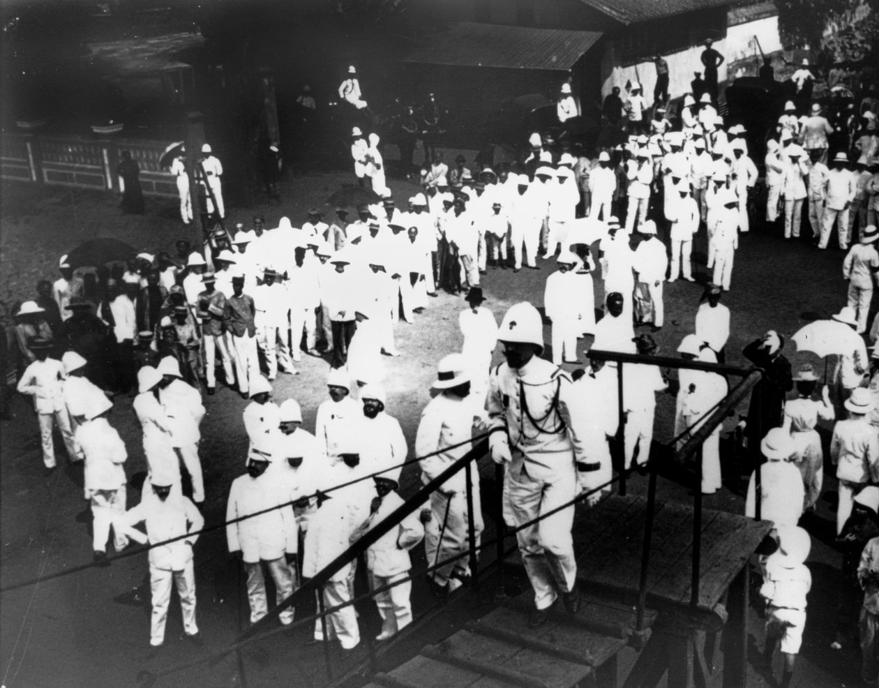 Besucher von Port Doumen, Saigon, Vietnam, 1900 von Unbekannt