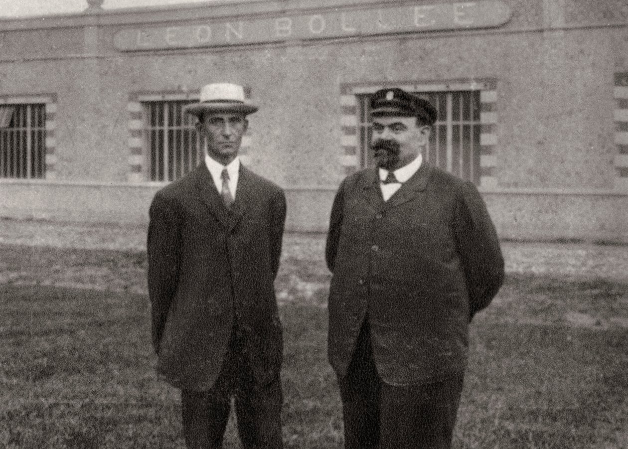 Wilbur Wright, amerikanischer Flieger, und Léon Bollée, französischer Erfinder und Automobilhersteller, 1908 von Unbekannt