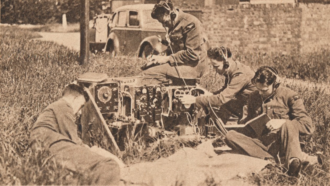 Funkoperator in der neuesten Art von Trainingsmaschine von Unbekannt